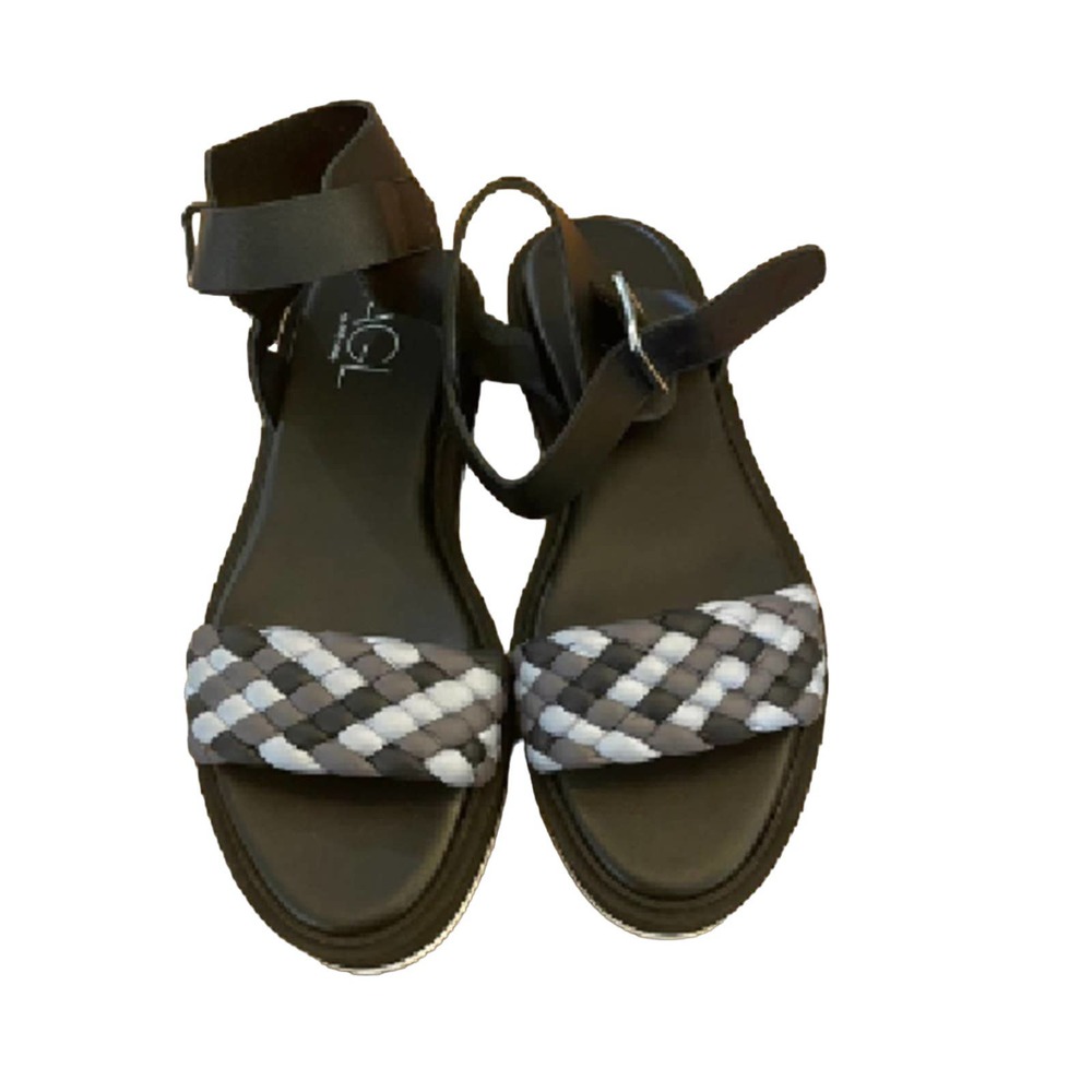 AGL Italian made sandals- NWT